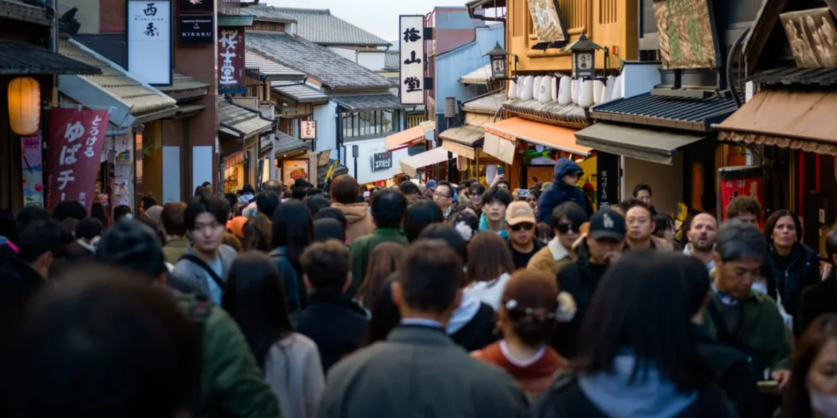 日本外國遊客人數創新高,2025 年有望再破紀錄 日本外國遊客人數創新高,2025 年有望再破紀錄