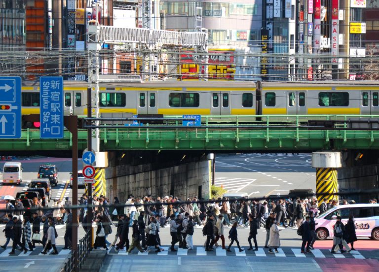超過 60% 的日本火車乘客對外國遊客的行為感到煩惱