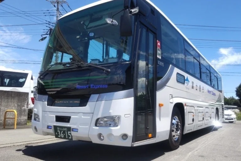 日本 静岡駅至河口湖駅的高速巴士重新運行,吸引外國遊客及青年旅遊新風潮 日本 静岡駅至河口湖駅的高速巴士重新運行,吸引外國遊客及青年旅遊新風潮