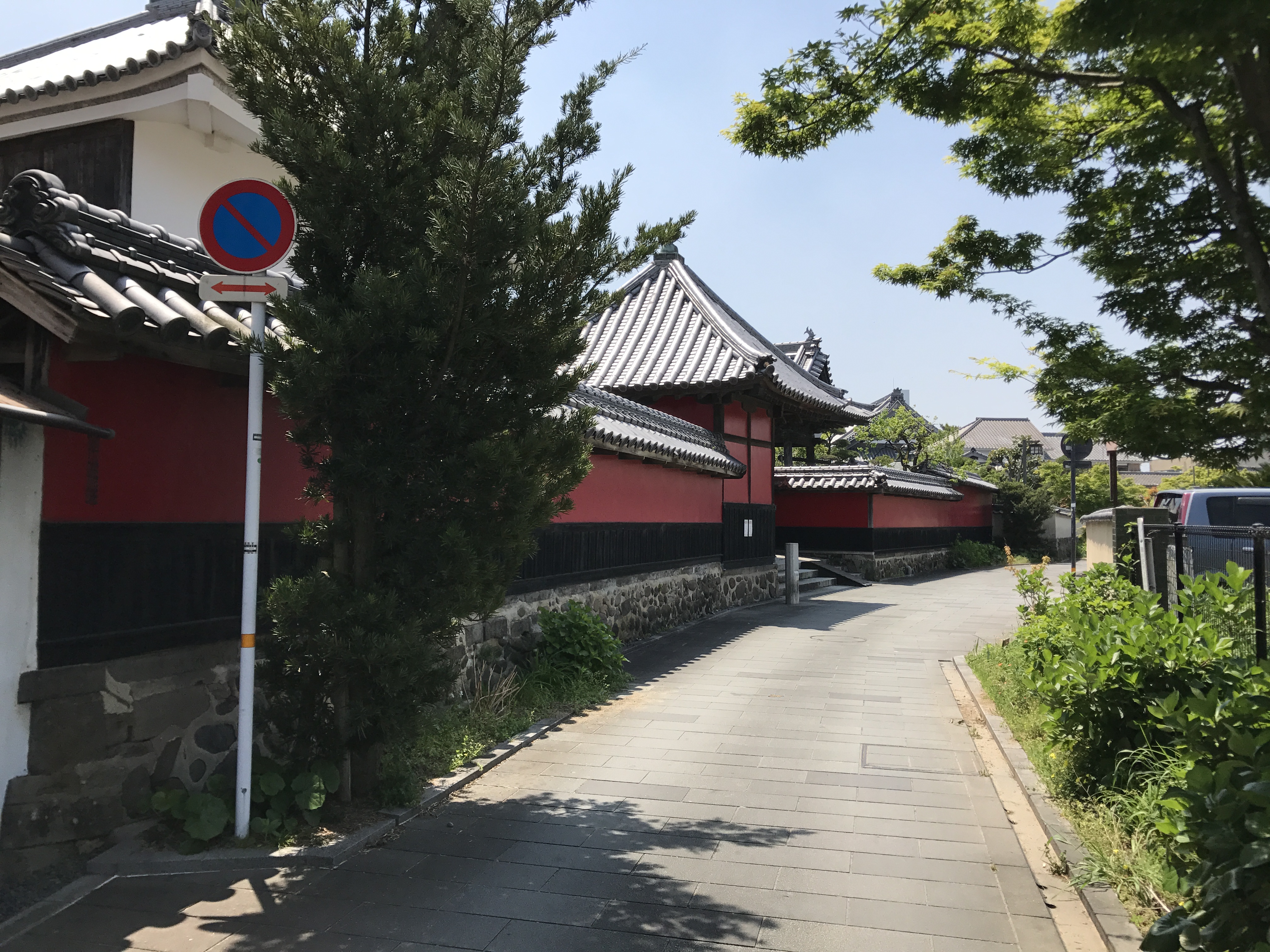 合元寺赤壁