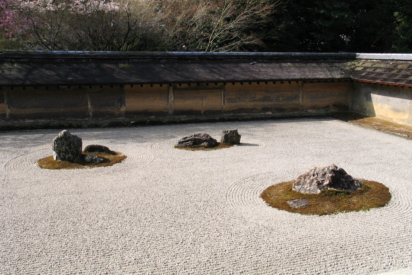 龍安寺枯山水石庭