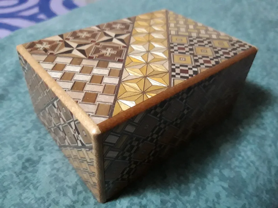 箱根寄木細工小箱