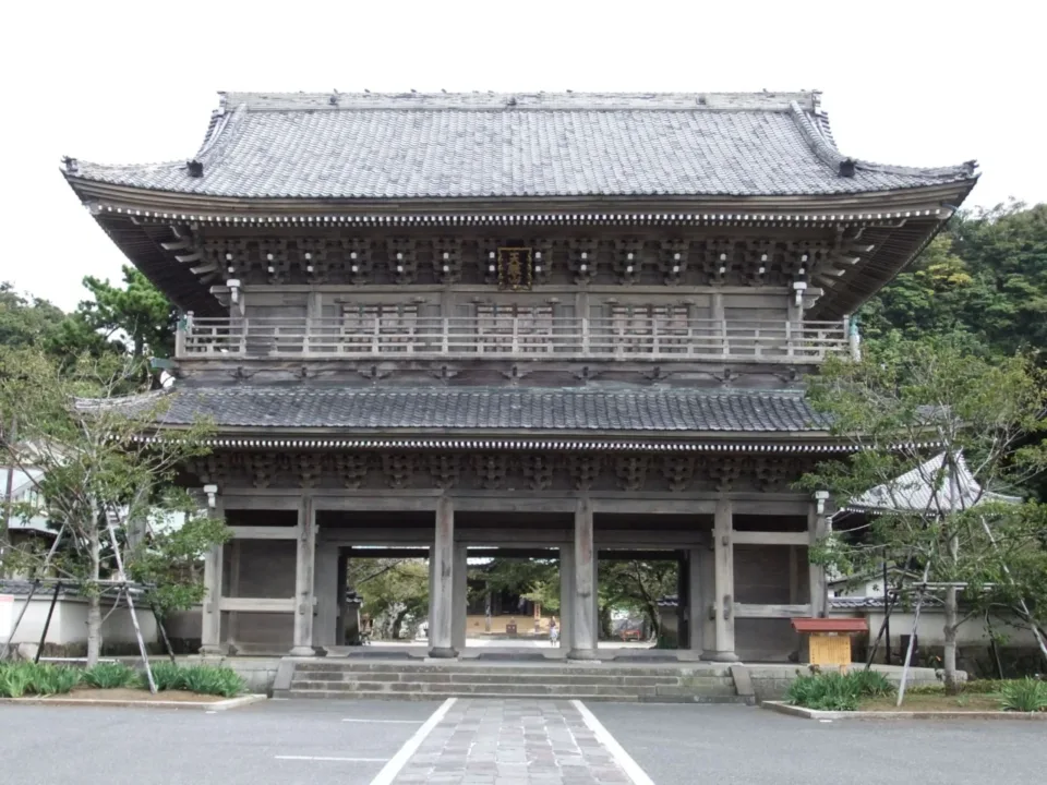 鎌倉光明寺的山門