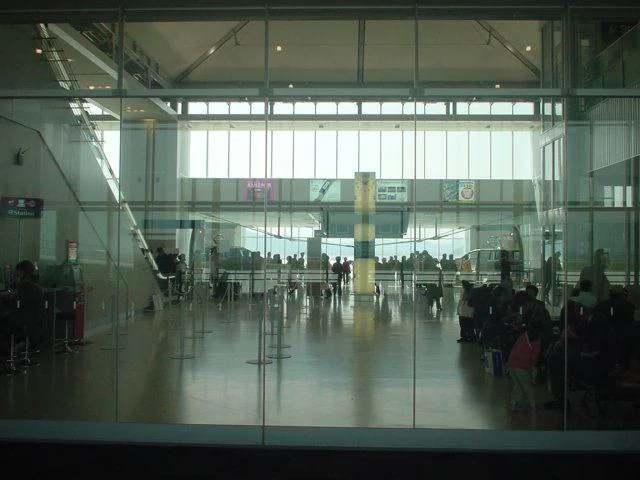 北九州空港航廈大廳內部
