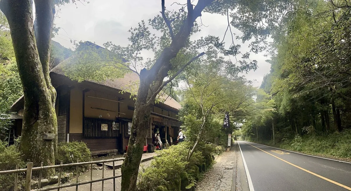 箱根甘酒茶屋茅葺屋頂老茶屋與舊街道