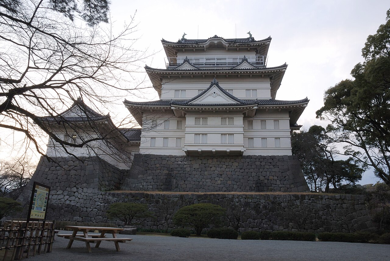 小田原城天守閣外觀