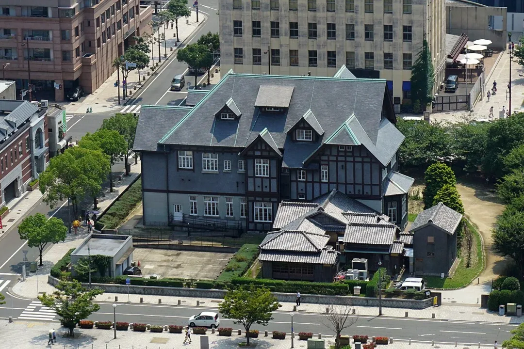 旧門司三井倶楽部的半木構造洋館外觀