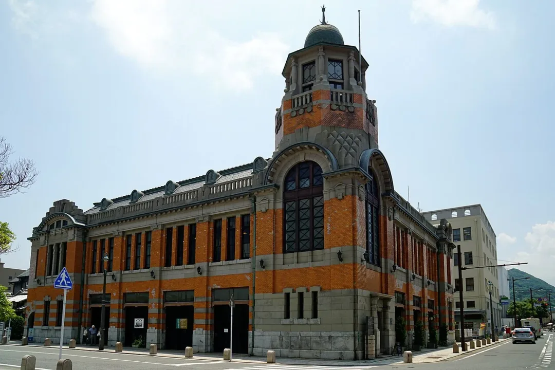 旧大阪商船的八角形塔樓建築