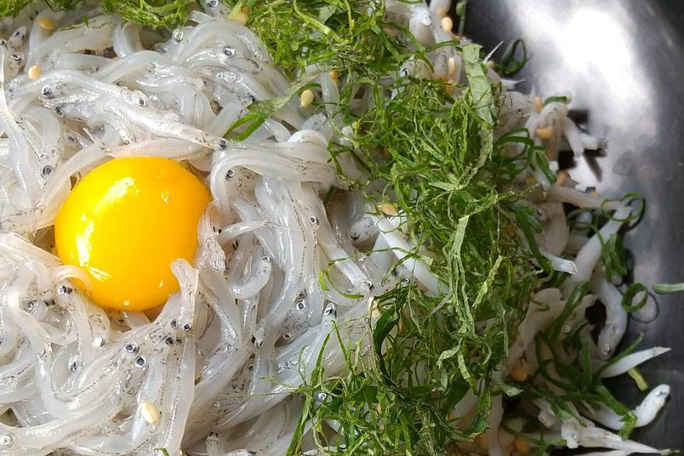 クラabo 的吻仔魚料理
