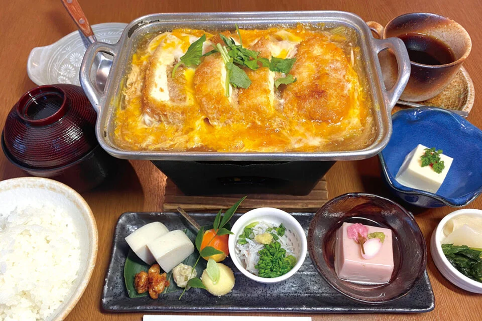 田むら銀かつ亭 豆腐かつ煮御膳