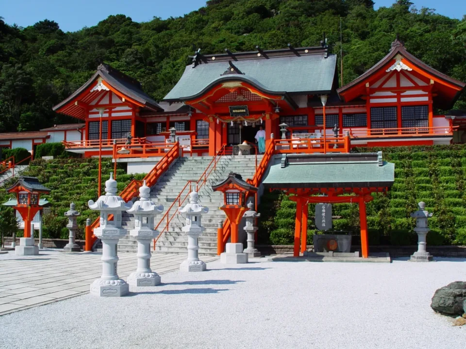 福德稻荷神社的朱紅社殿