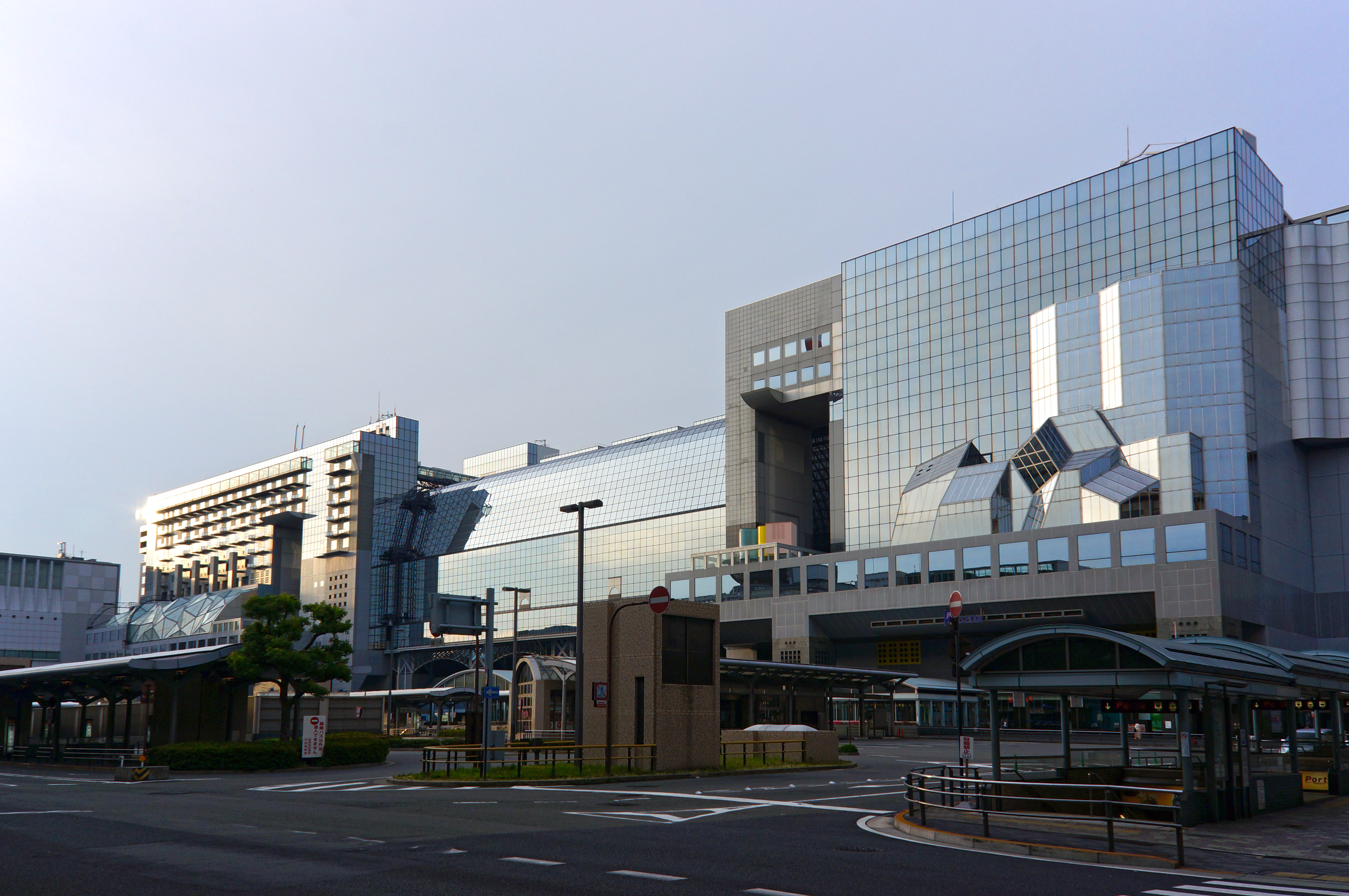 JR 京都站外觀