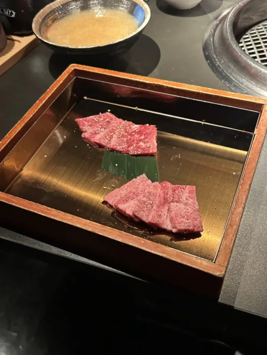 和牛霜降油花特寫