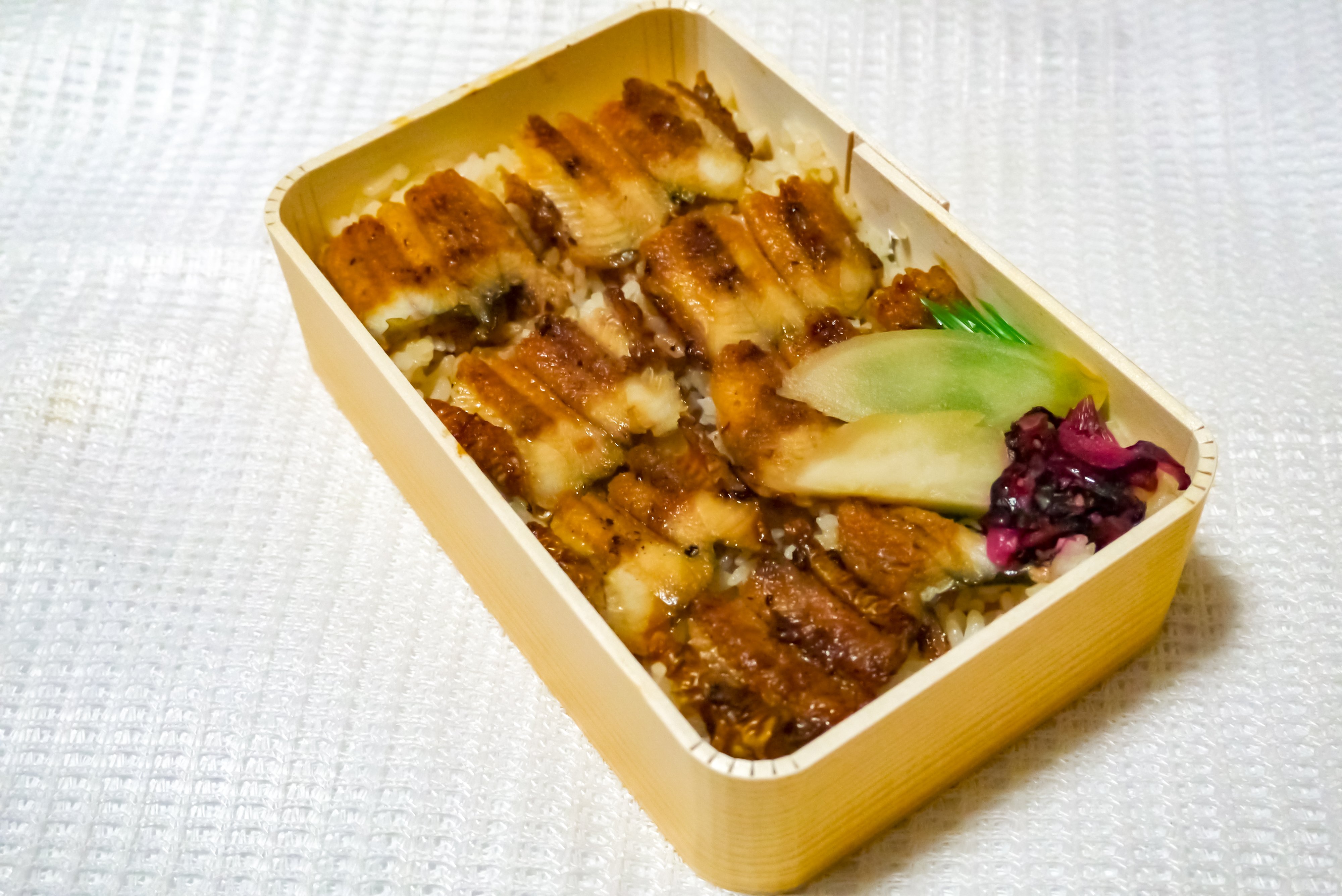宮島口的星鰻蓋飯(あなごめし)
