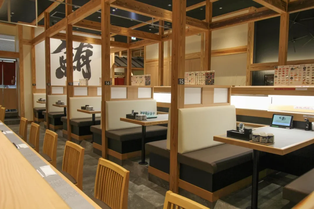 鮪魚批發直營壽司店店內