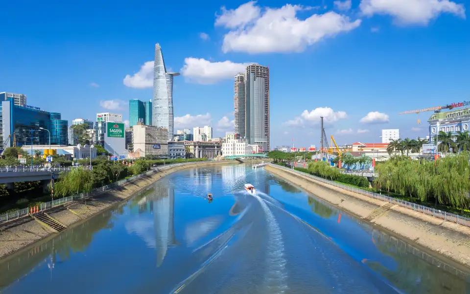 西貢摩天觀景台俯瞰西貢河景色