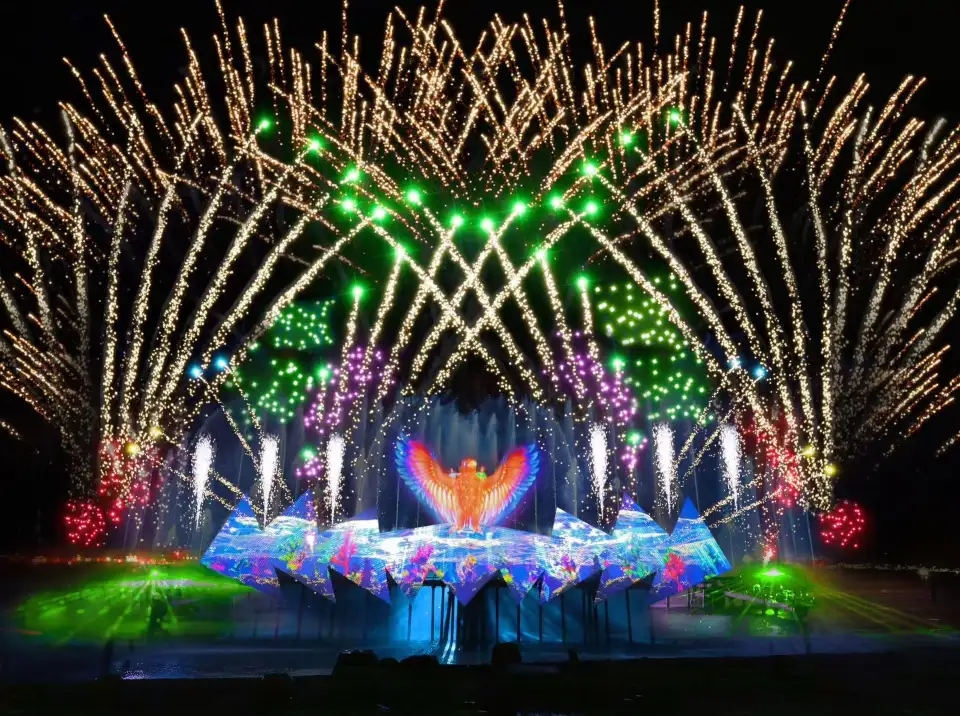 時光之翼煙火交響曲夜景